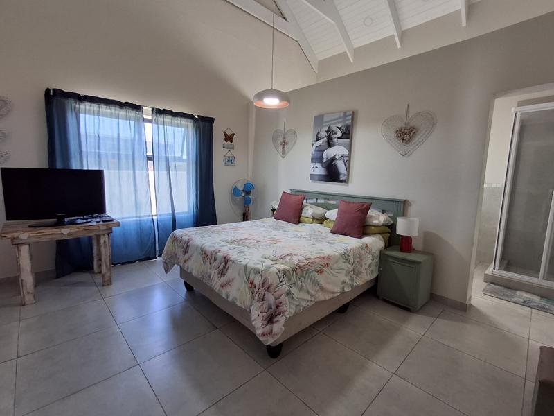 3 Bedroom Property for Sale in Britannia Bay Western Cape